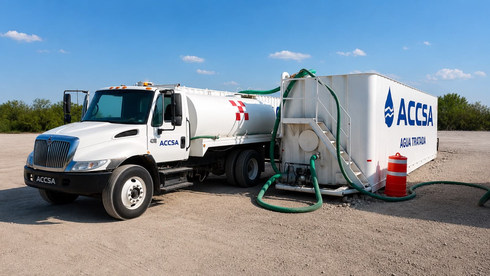 Transporte y logística de agua con pipa y almacenamiento en Nuevo León